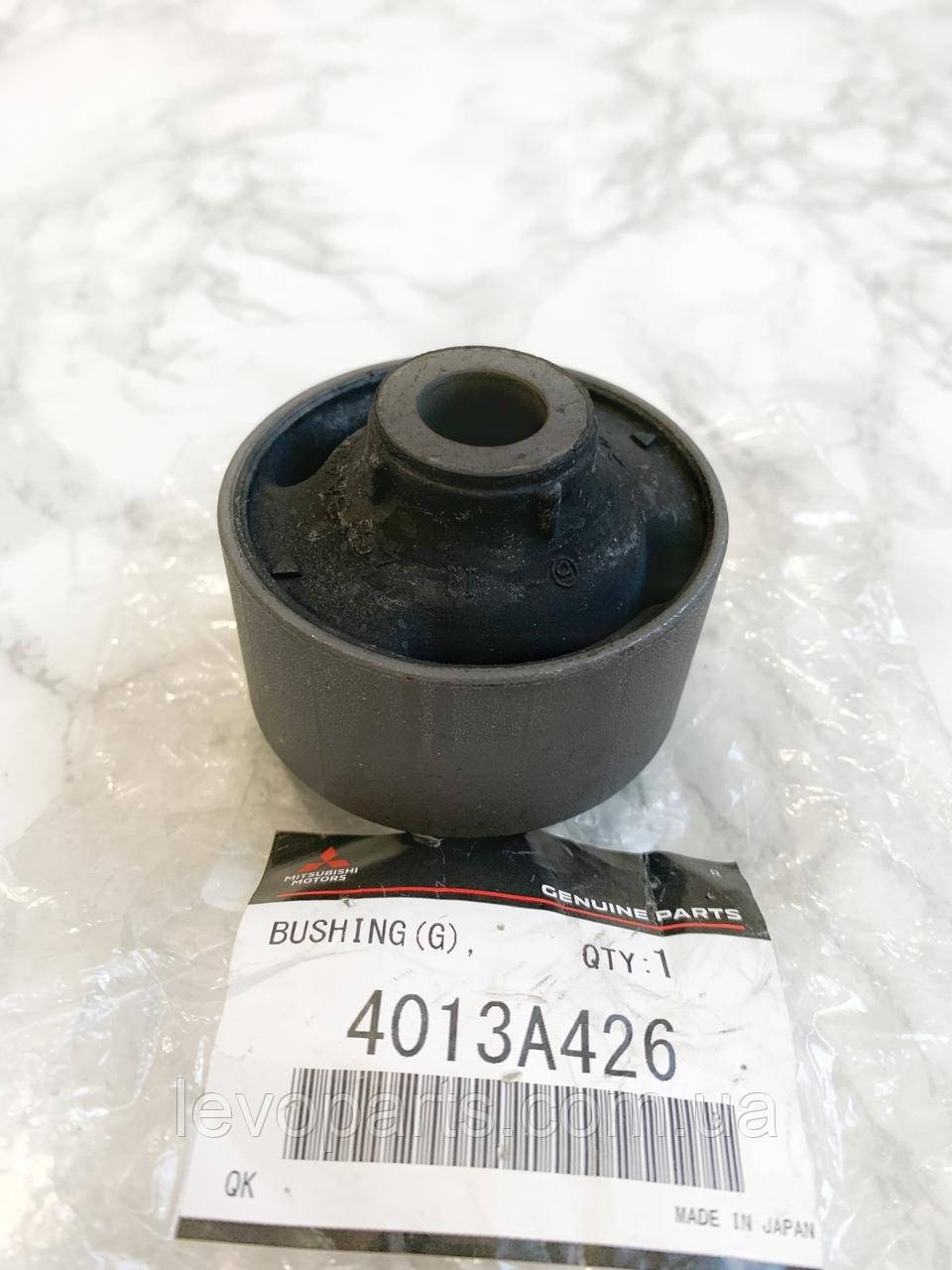 Сайлентблок задній переднього важеля Mitsubishi Lancer 9/10, Outlander 1/XL 4013A426 (4013A395) Оригінал, фото 1