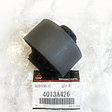 Сайлентблок переднього важеля Mitsubishi Outlander XL (Мітсубісі Аутлендер ХЛ) комплект (передній і задній), фото 5