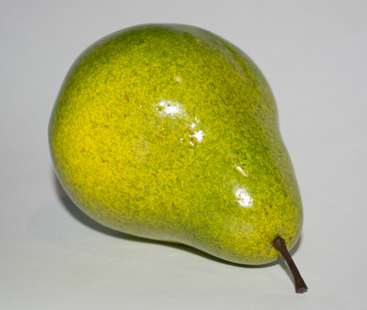 Искусственная груша, муляж фруктов, фрукты для декора - фото 3 - id-p1257615406