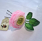 Шпильки для волосся з квітами ручної роботи з тканини "Рожевий ранункулюс", фото 2