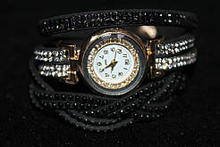 Привабливий жіночий годинник — намотка довгий чорний ремінець