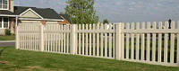 Різновиди парканів для приватного сектора, навколо котеджів і заміського будинку