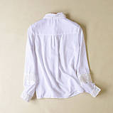Біла блузка сорочка з довгим рукавом та мереживом 44 розмір, фото 5