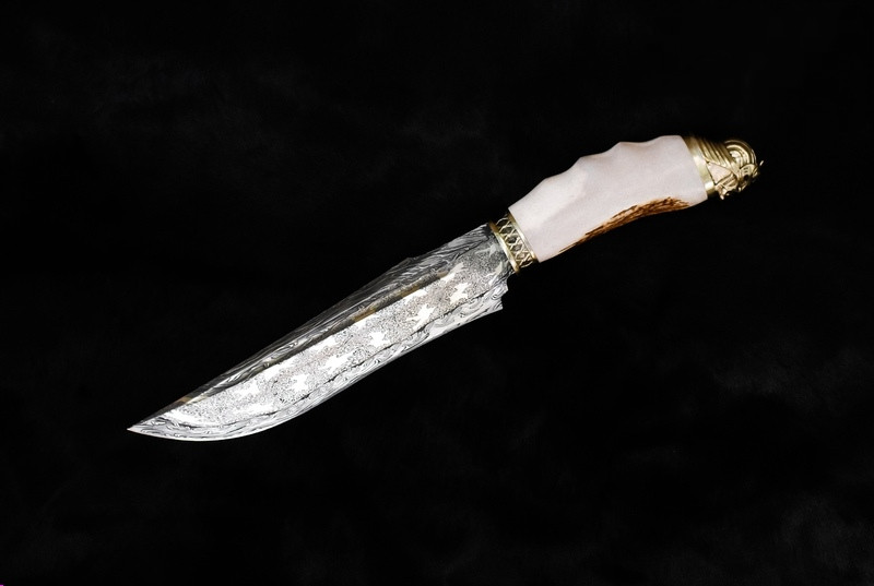 Колекційний ніж "Самурай", з мозаїчного дамаску з бівнем моржа