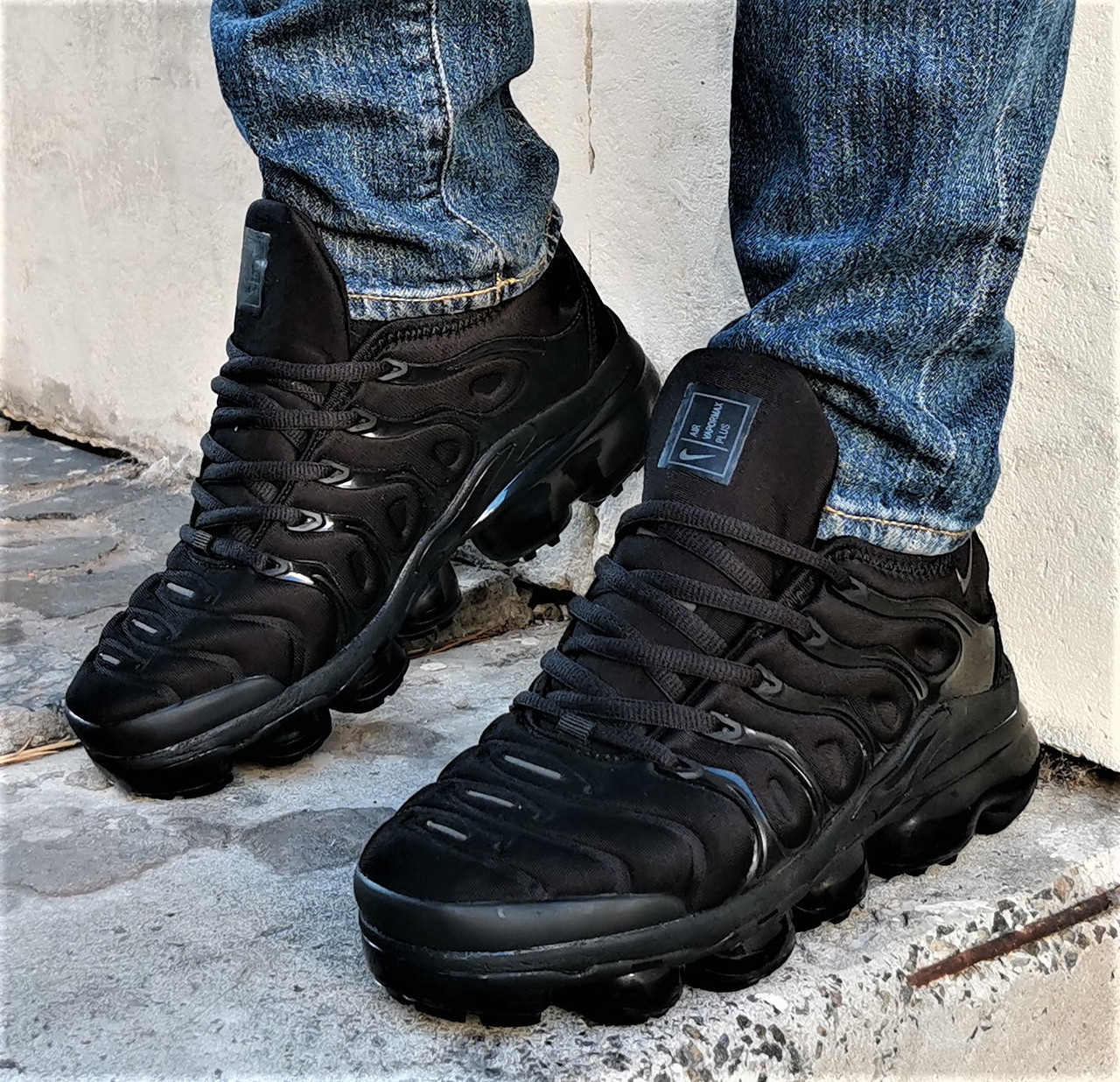 Nike vapormax black plus 2025