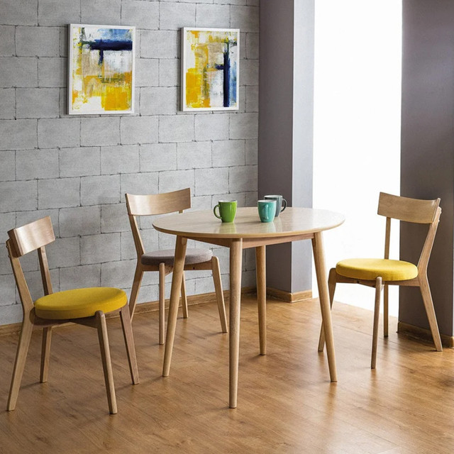 Круглий кухонний стіл Signal Nelson 90см медовий дуб на дерев'яних ніжках в скандинавському стилі Польща Круглий кухонний стіл Signal Nelson 90см медовий дуб на дерев'яних ніжках в скандинавському стилі Польща