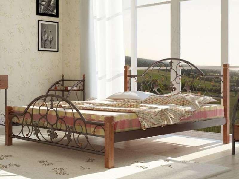Металева ліжко Жозефіна на дерев'яних ніжках. ТМ Метал-Дизайн