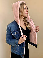 Джинсовая курточка короткая с розовым капюшоном