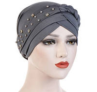 Стильная удобная серого цвета шапка чалма хиджаб с косой, бусинами и камнями