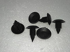 Кліпса-фіксатор обшивки багажника Ваз 2108 чорний