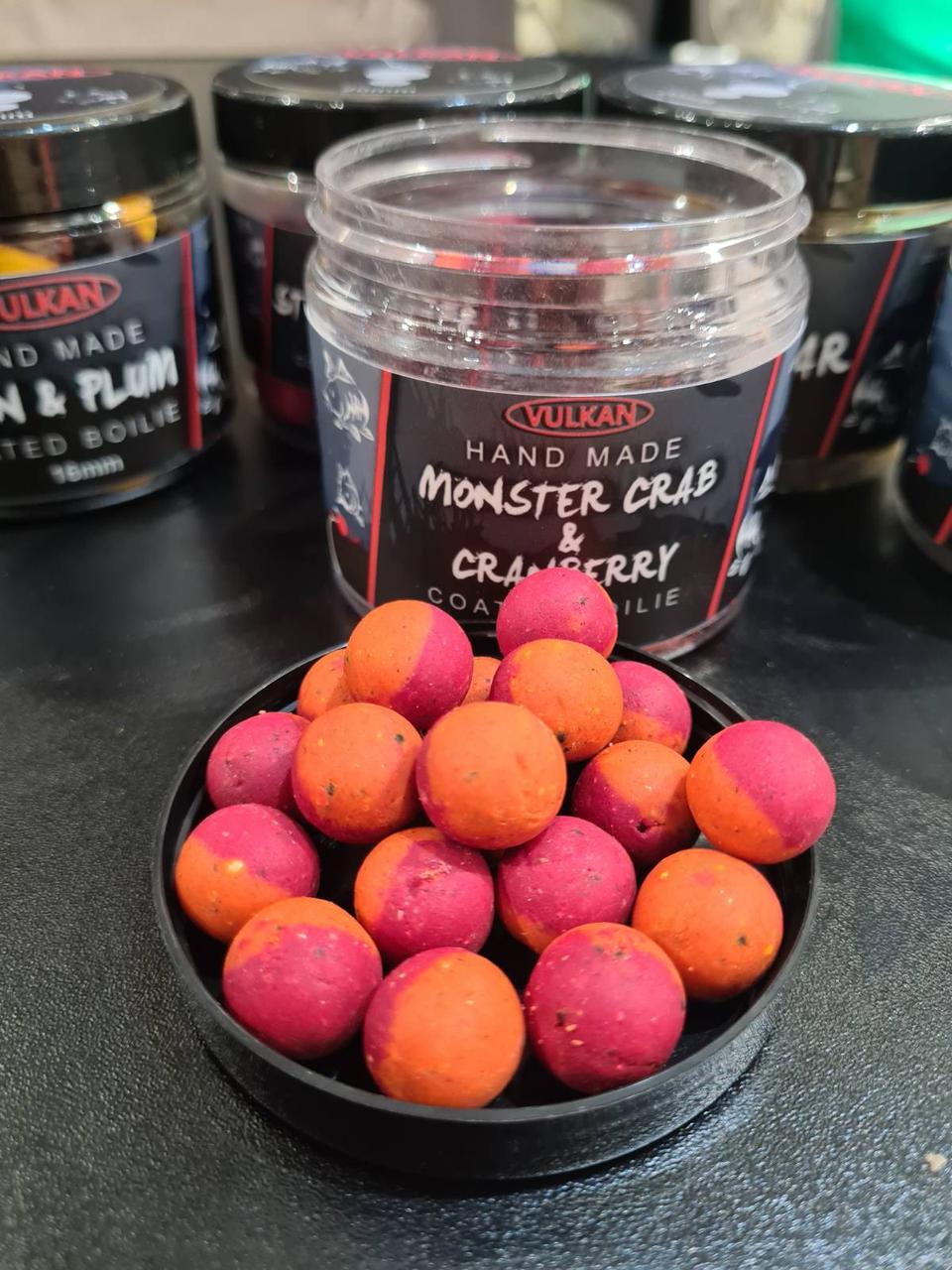 Тонучі пилящі бойли Vulkan Monster Crab & Cranberry 16 mm