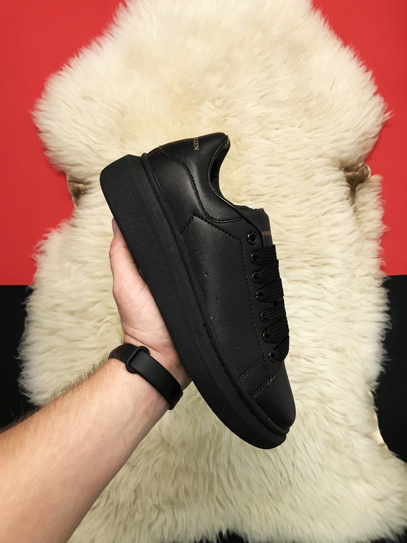 Жіночі кросівки Alexander McQueen Triple Black кросівки олександр маккуїн жіночі кросівки Alexander McQueen, фото 1