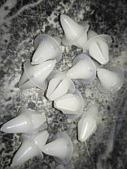 Кліпса-фіксатор решітки радіатора ваз 2106