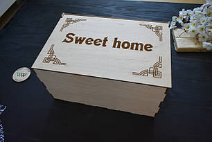 Велика прямокутна скринька з фанери "Sweet Home" ручної роботи з гравіюванням