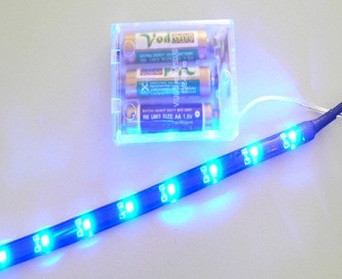 Світлодіодна стрічка SMD 3528 9W IP65 на акумуляторах