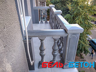 Еще одна балюстрада на балконе многоэтажного дома в Киеве на Пирогова | Серая балюстрада на Пирогова в Киеве 11