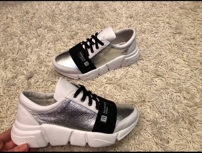 Balenciaga vogue hotsell 11