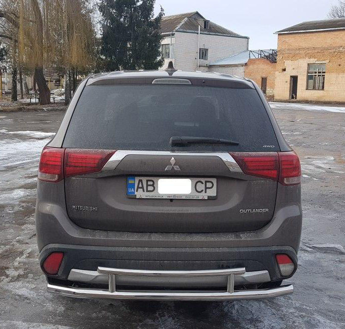 Захист заднього бампера на Mitsubishi Outlander (c 2016 —, фото 1