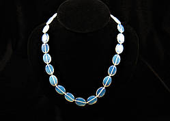 Намисто з місячного каменю