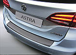 Пластикова захисна накладка на задній бампер для Opel Astra K Sports Tourer 2015+, фото 2