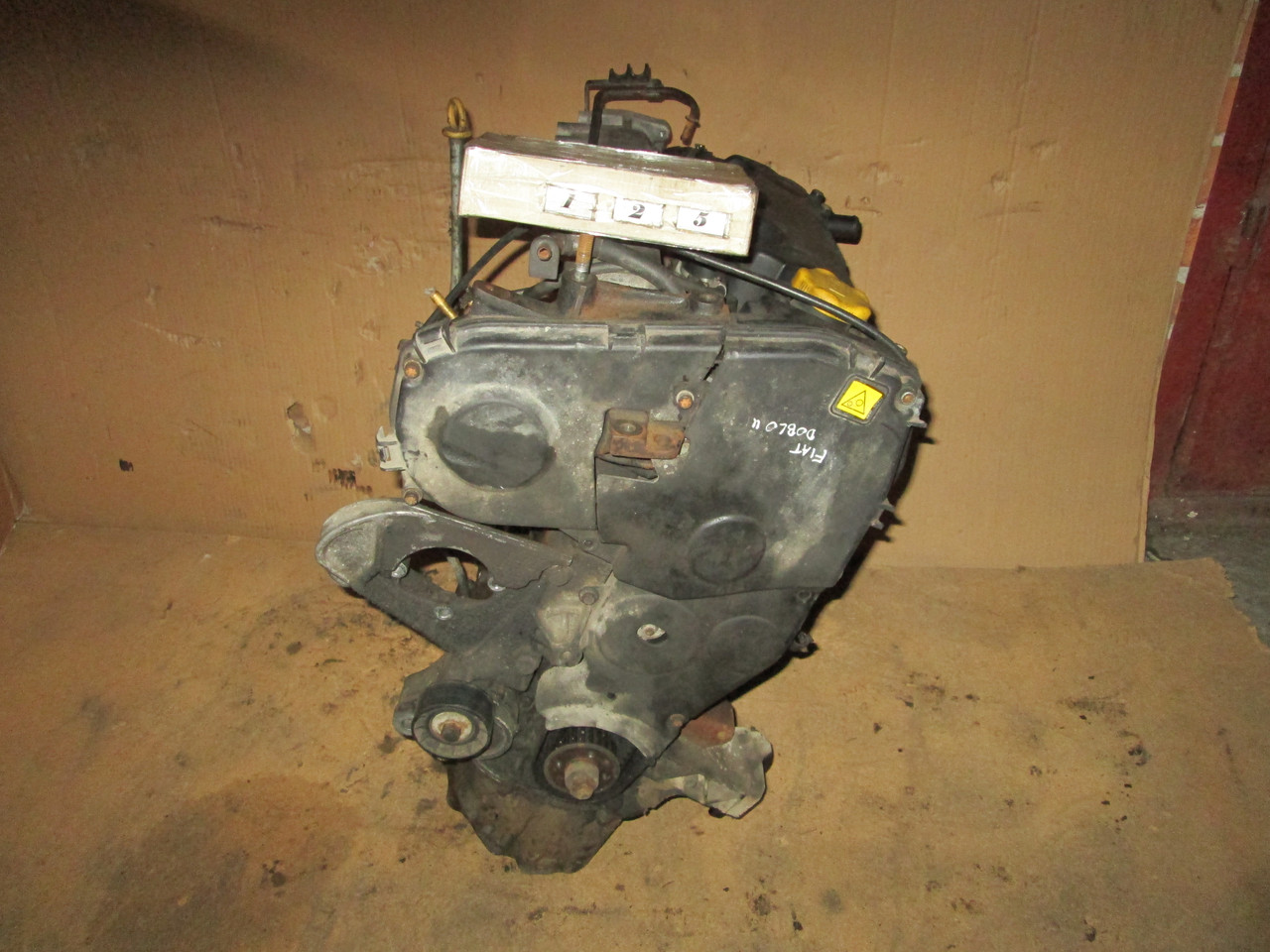 No125 Б/у Двигун 1,9 JTD 937A2000 для Fiat Doblo 2000-2010