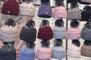 Шапки жіночі