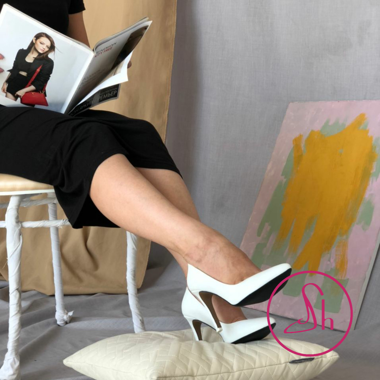 Туфлі жіночі на шпильці 9 см із шкіри білого кольору класичні “Style Shoes”