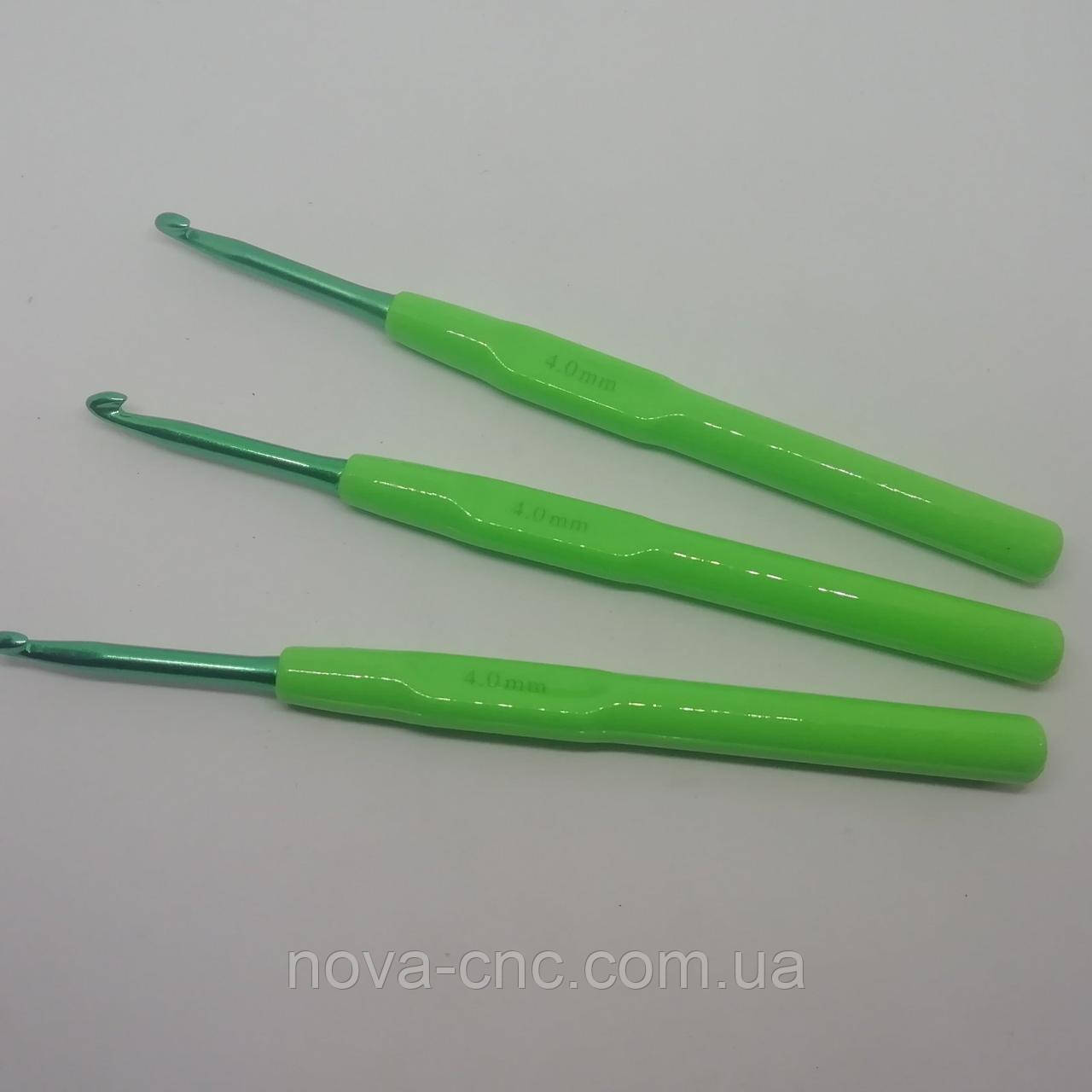 Гачки для в'язання алюмінієві з пластмасовою ручкою 4 мм