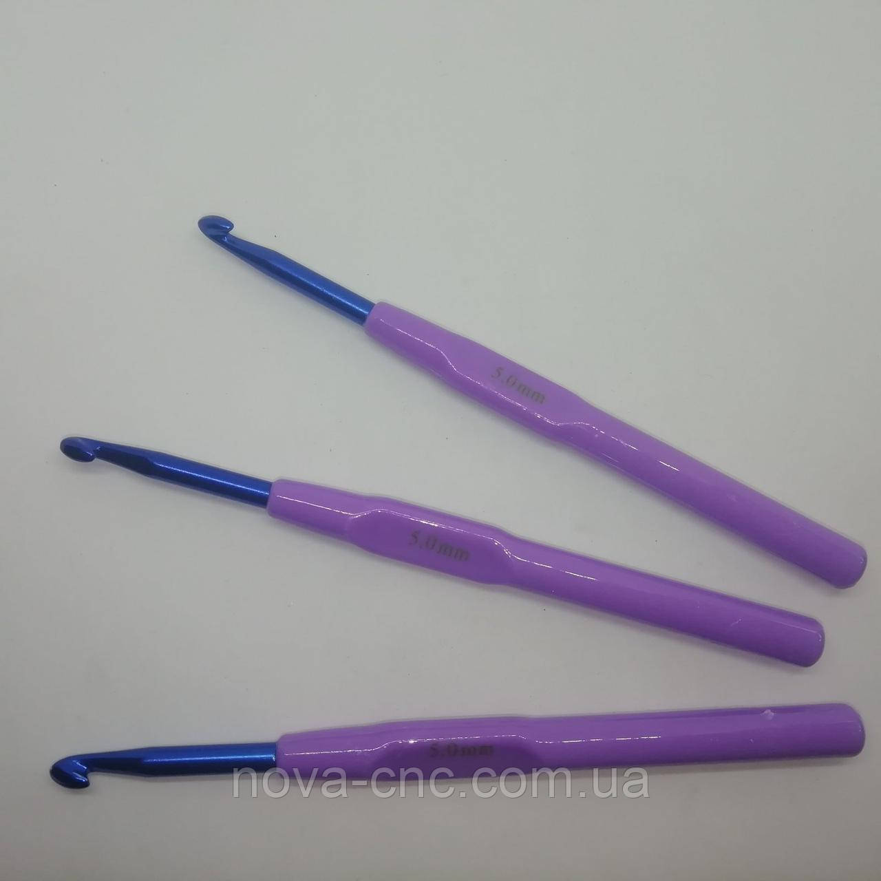 Гачки для в'язання алюмінієві з пластмасовою ручкою 4,5 мм