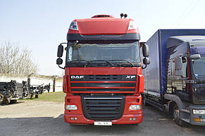 Кабіна DAF XF 105 SPACE є варіанти кольору і комплектації