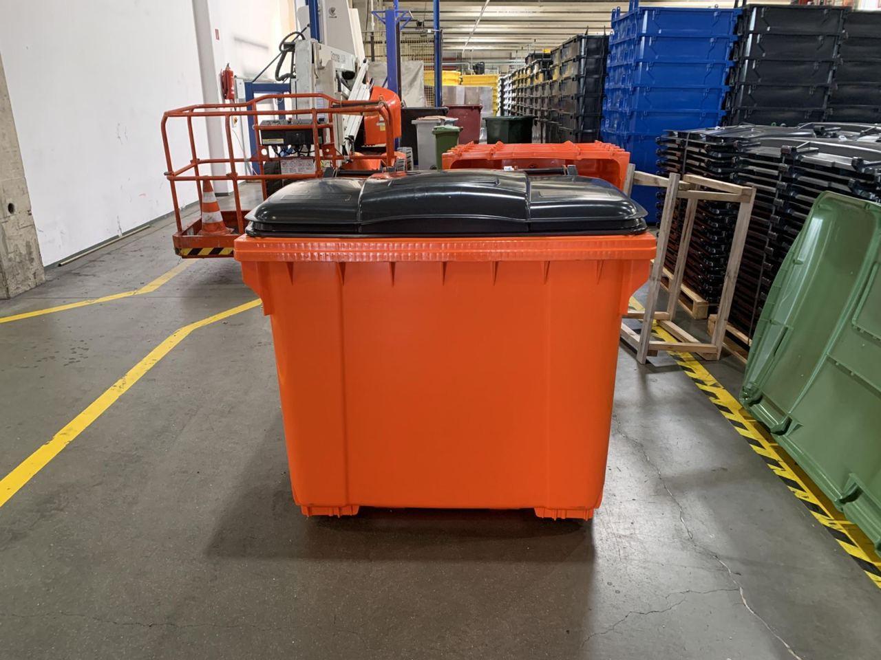 Контейнер пластиковий ESE 1100 л