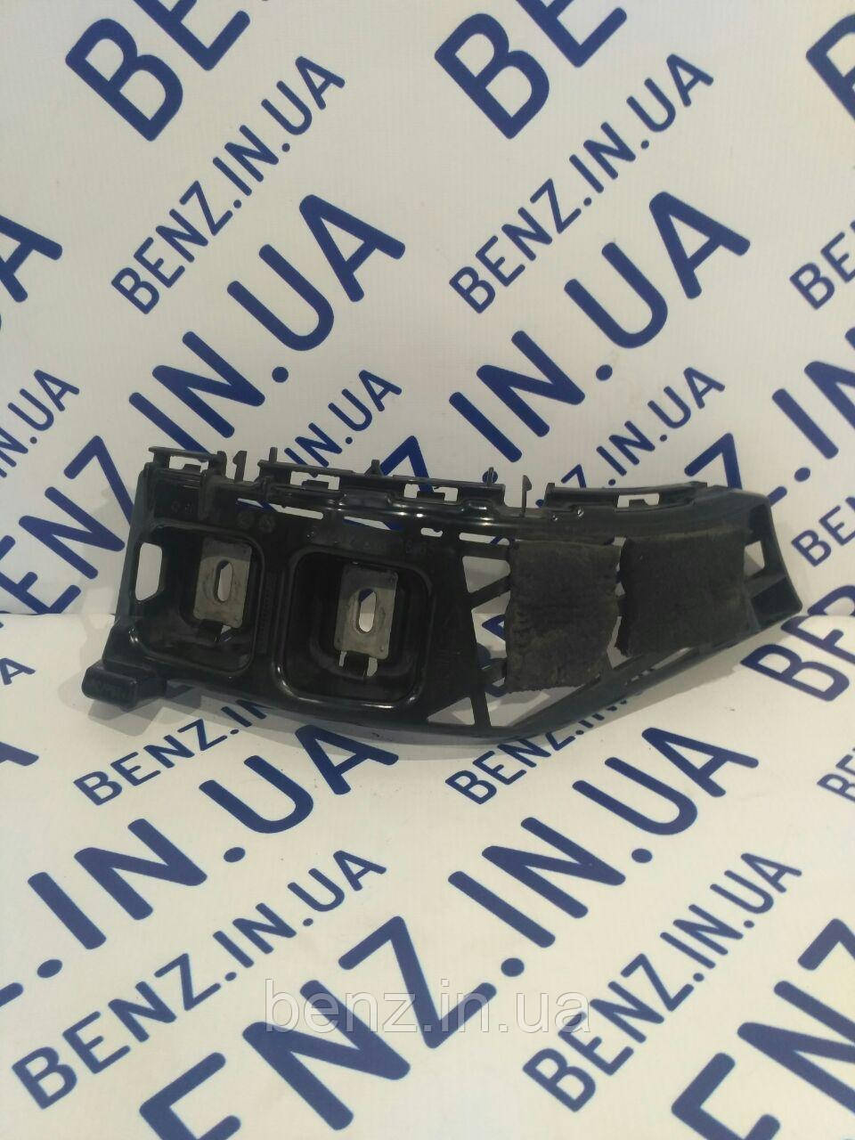 Опорний кронштейн заднього бампера справа Mercedes S212 A2128853665