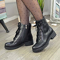Ботинки женские кожаные на невысоком устойчивом каблуке. Цвет черный