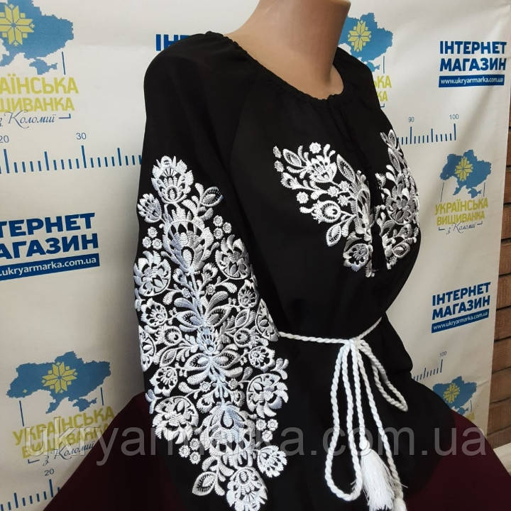 Вишита шифонова  блуза "Квіти ночі" чорна