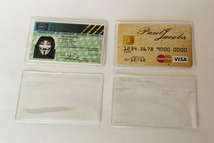 Обложка прозрачная ПВХ для проездного билета, ID-паспорта, прав и т.д ...
