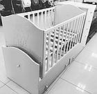 Дитяче ліжечко-трансформер з комодом, ящиками і маятником 3 в 1 "Міша зі стразами" Angel baby біла, фото 3