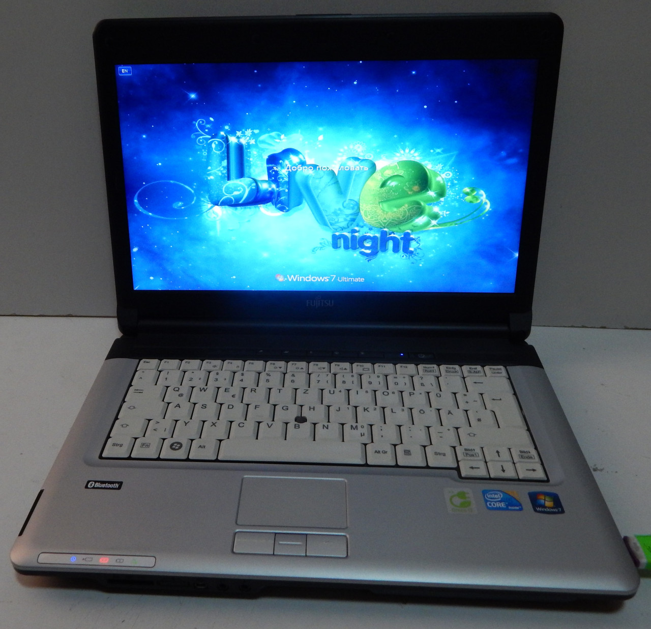 Надійний ноутбук з Європи Fujitsu s710 i5-M520/4GB/160GB/Intel HD Graphics 766 MHz/веб-камера/ DVD-RW привід