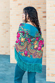 Красива жіноча хустка з народним орнаментом LEONORA бірюзова 125*125 з бахромою
