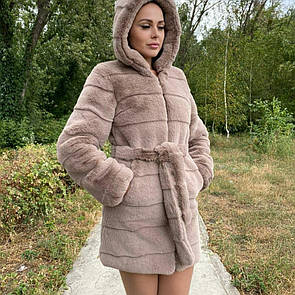 Жіноча шуба поперечка зі штучного хутра з капюшоном (колір бежевий) 39sb142