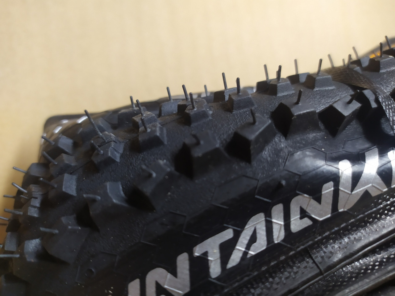 Continental Mountain King CX 28x1 35 Performance 35 622