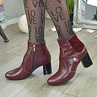 Женские бордовые классические полуботинки на невысоком каблуке. Натуральная кожа и замша