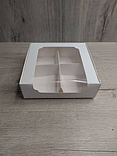 Коробка для десертів 200*200*60 з вікном Білий