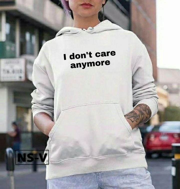 Жіноча стильна толстовка з принтом I don't care anymore