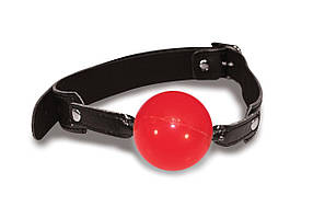 Класичний кляп із кулькою Sex And Mischief — Solid Red Ball Gag