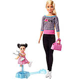 Barbie Ice Skating Coach FXP38 Лялька Барбі Тренер з фігурного катання, фото 3