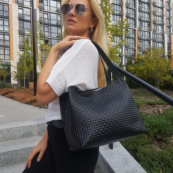 Сумка жіноча "Жаклін-плюс" натуральна шкіра, чорна тиснення венето