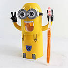 Дозатор зубної пасти дитячий з підставкою для двох зубних щіток "МІНЬЙОН", фото 6