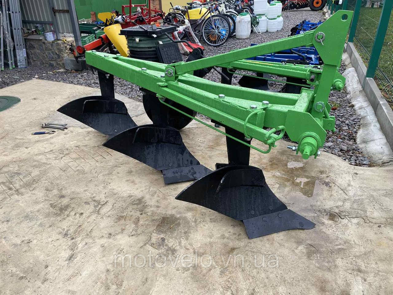 Плуг Bomet 2- корпусний (Польща,2×25) (60)