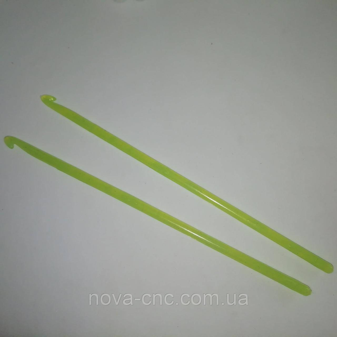 Гачки для в'язання пластмасові Розмір 4 мм Паковання 25 штук