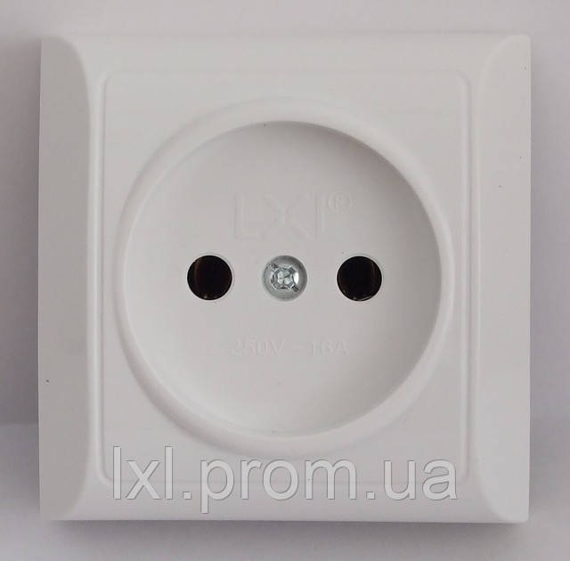 Розетка зовнішня біла LXL TERRA